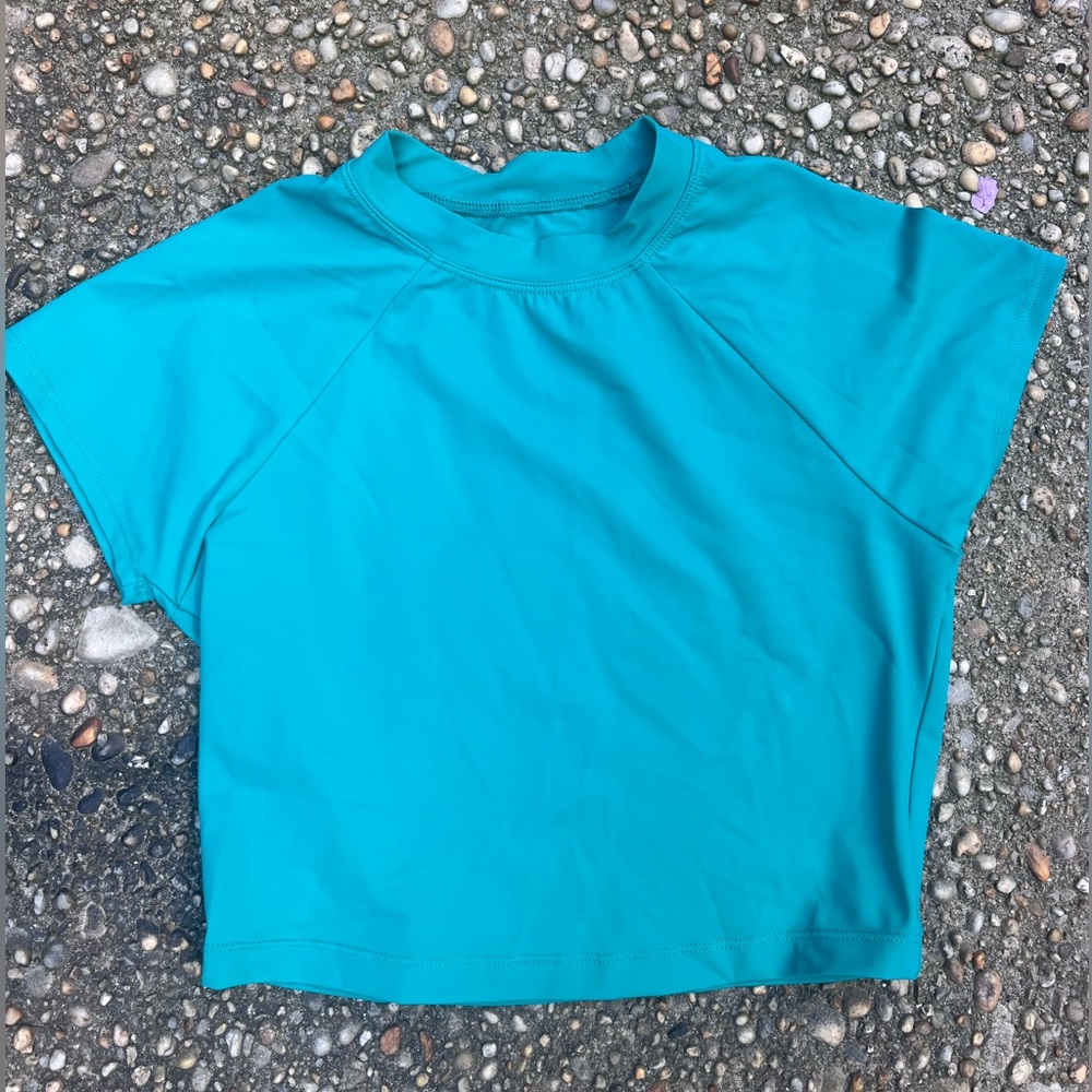 Jolyn surf Talia Short Sleeved Crop Rashie - Coast - Coast / S